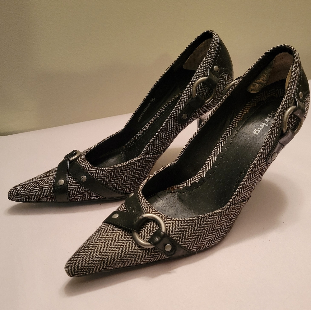 Grey Herringbone Heels Pumps